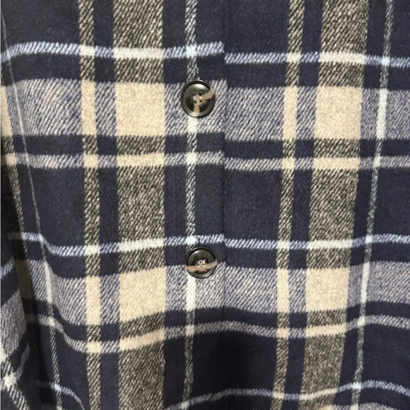 Jason Maxwell Women's Plus Size Plaid Button Down Shacket, Size 2X - Picture 3 of 8